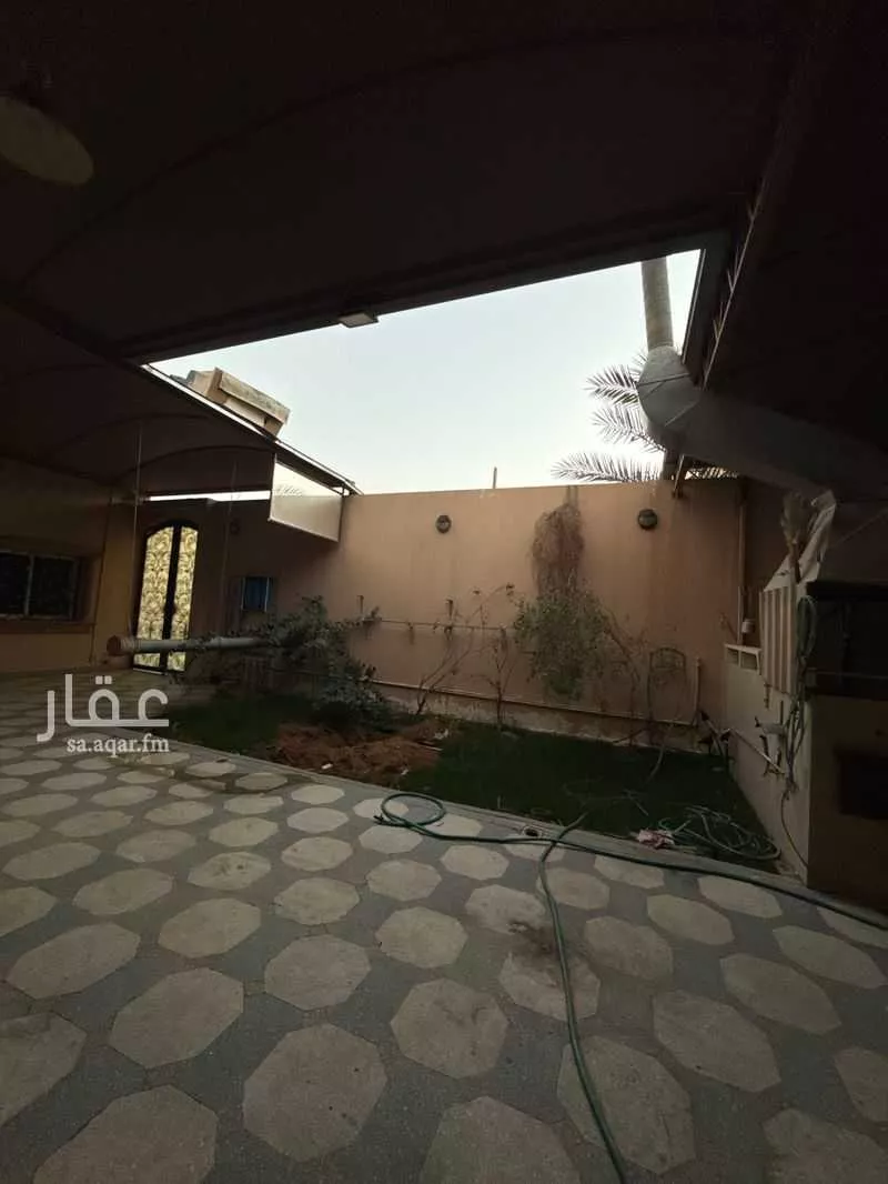 فيلا 7 غرف في الروابي 2