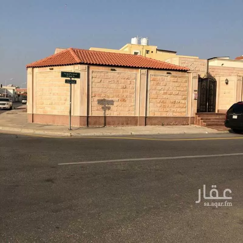 5 bedroom floor in Doha Al Janubiyah