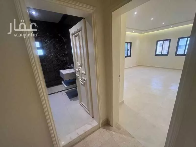 5 bedroom villa in Al Mutamarat, Riyadh 10