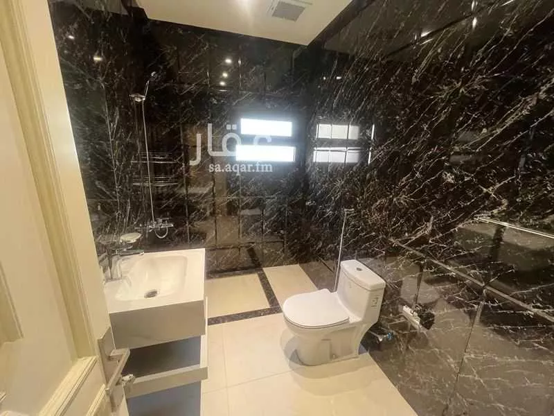 5 bedroom villa in Al Mutamarat, Riyadh 12