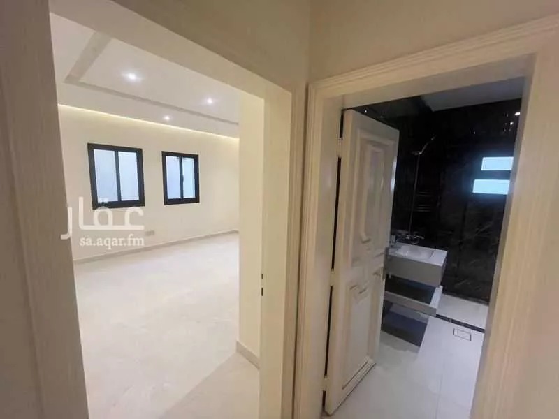 5 bedroom villa in Al Mutamarat, Riyadh 17