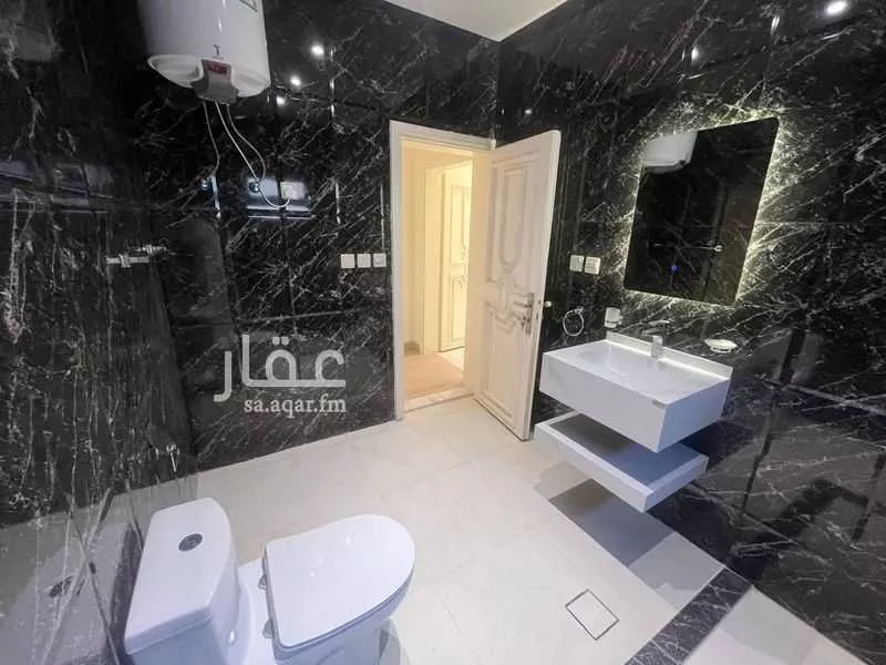 5 bedroom villa in Al Mutamarat, Riyadh 19