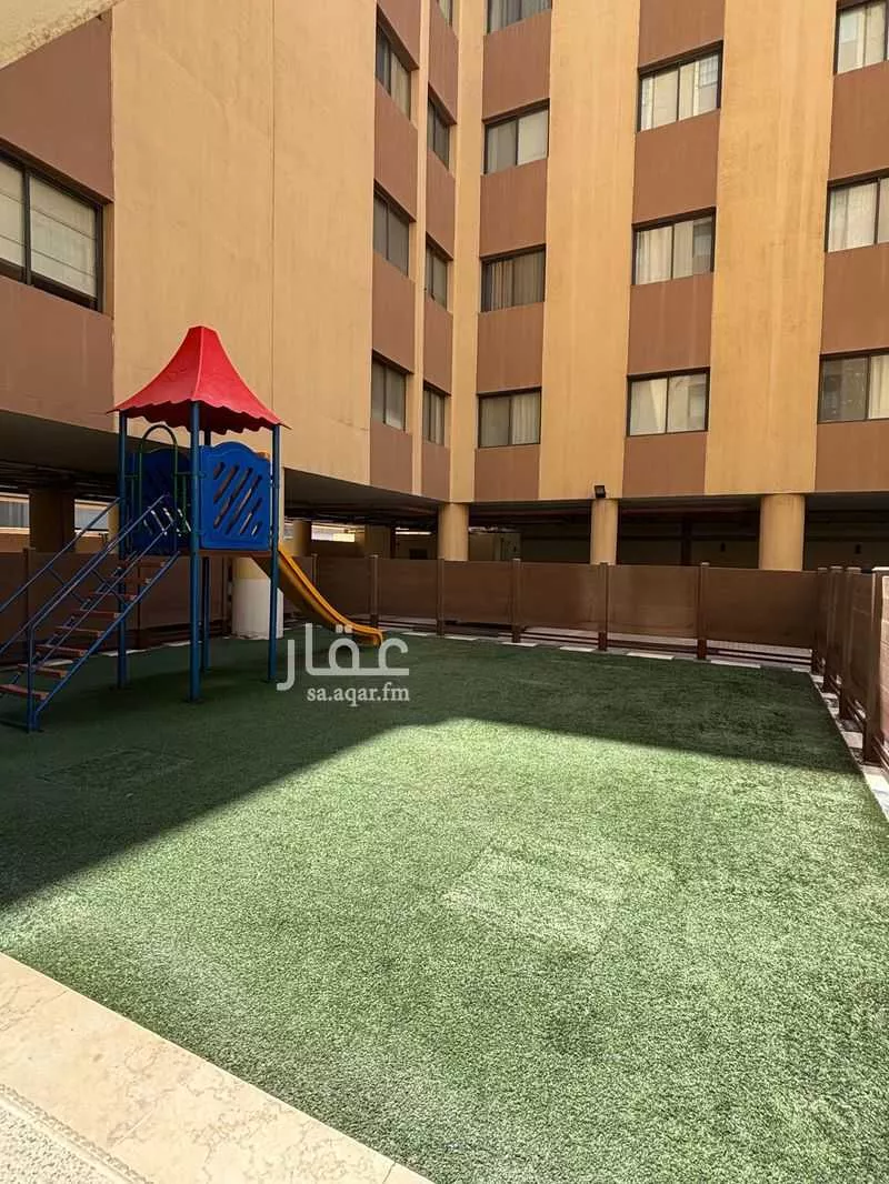 شقة 4 غرف في الروابي 2