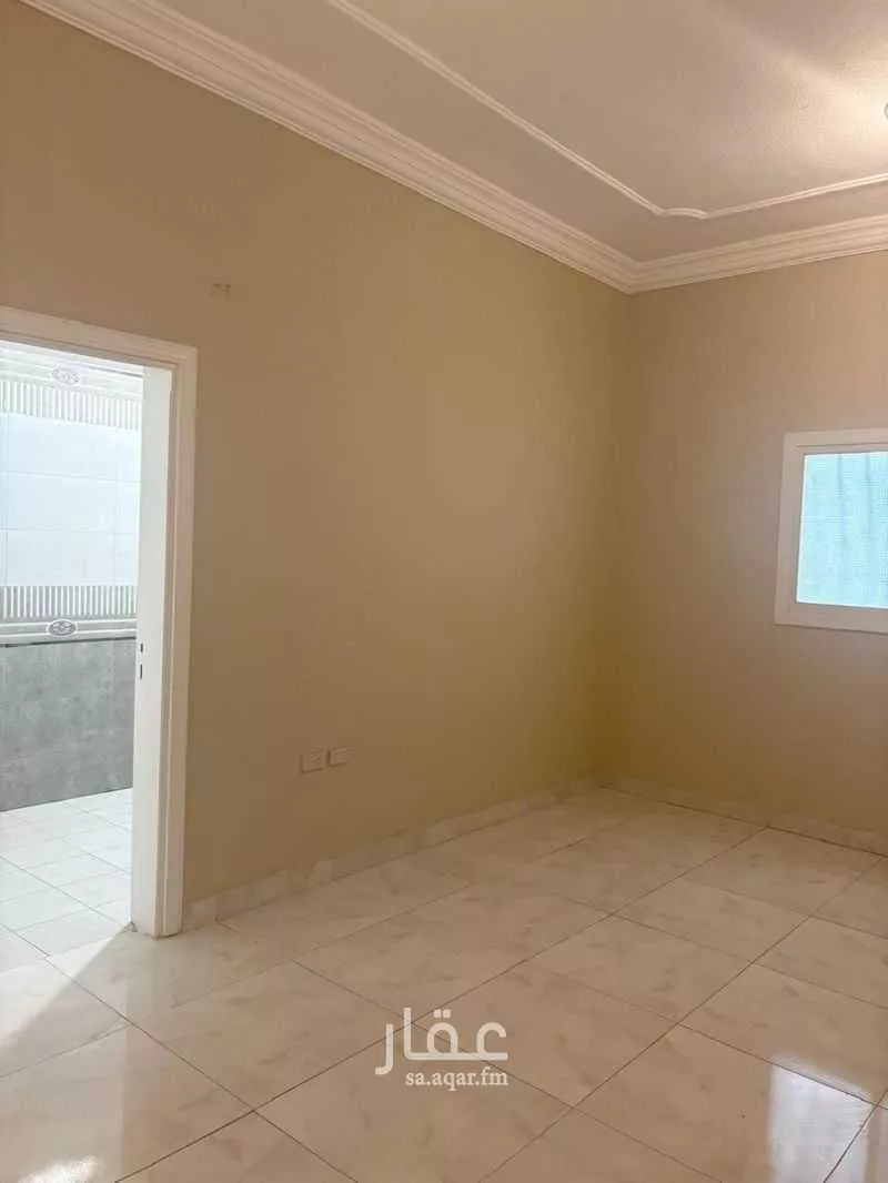 شقة 5 غرف في الصفا 4