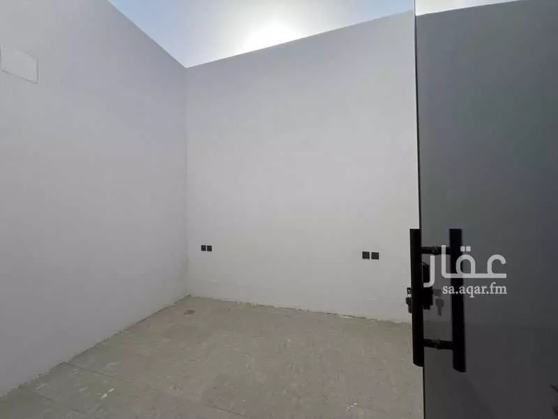 3 bedroom floor in Al Qairawan 4