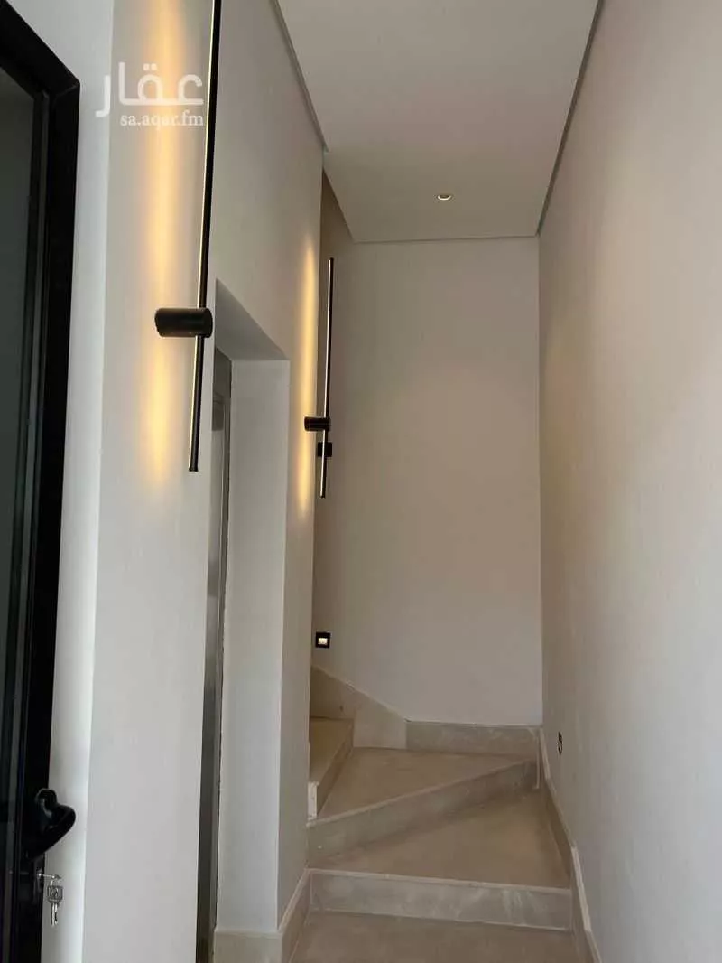 3 bedroom floor in Al Maseef 2