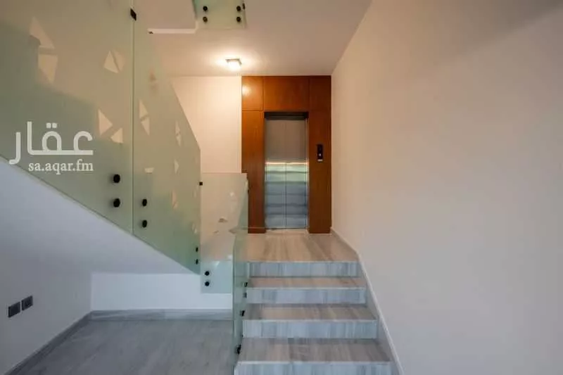 4 bedroom floor in Al Qairawan 2