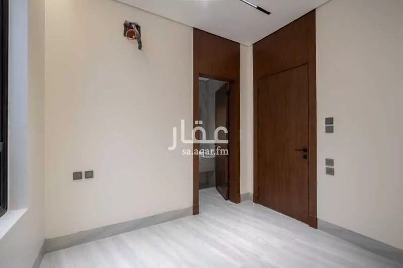 4 bedroom floor in Al Qairawan 5