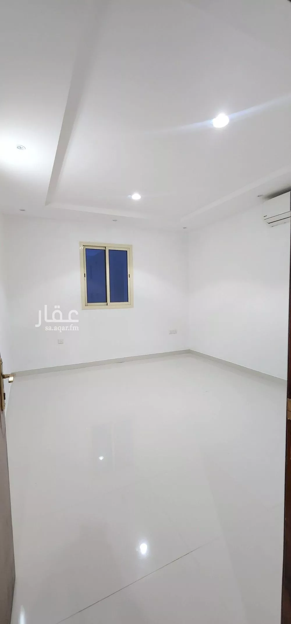 شقة 3 غرف في الملقا 3