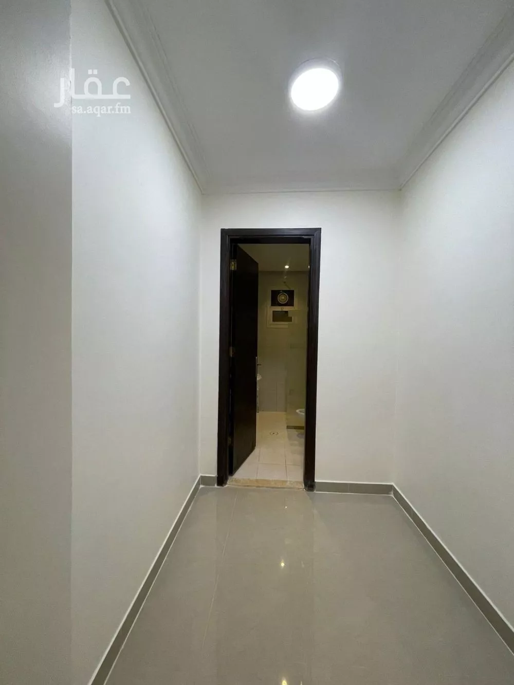 شقة 4 غرف في الملقا 4