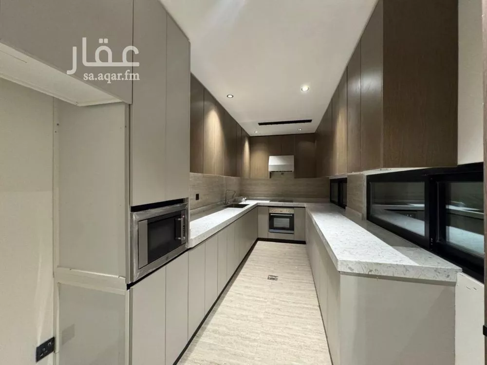 فيلا 5 غرف في النرجس 2