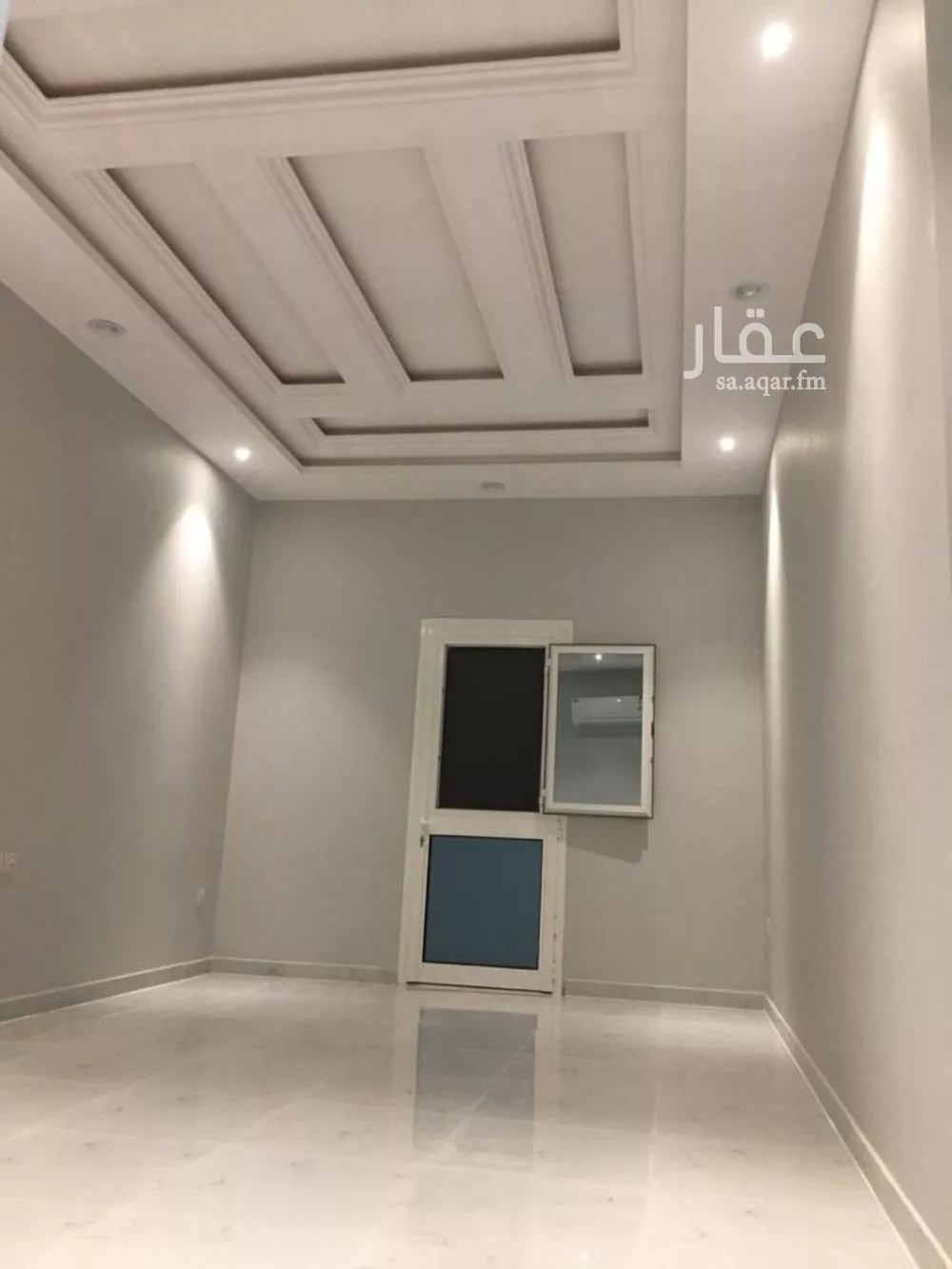 شقة 4 غرف في الملقا 5