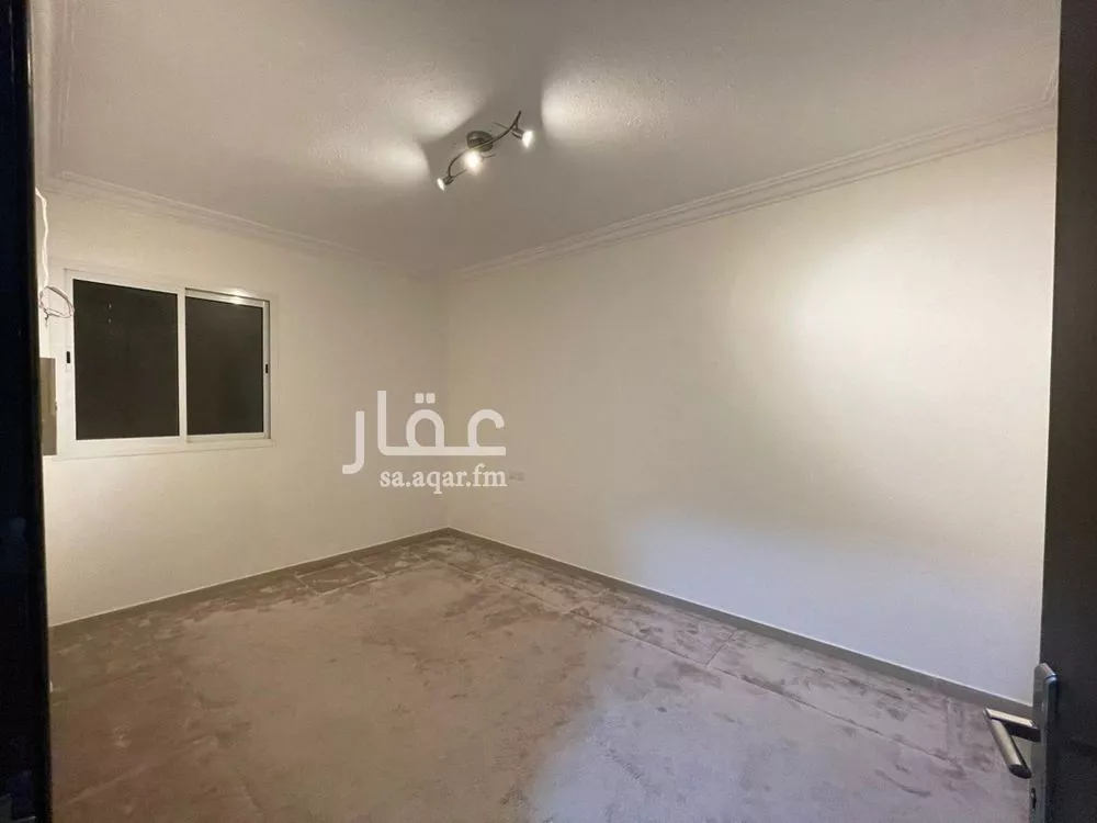 شقة 4 غرف في الملقا 3