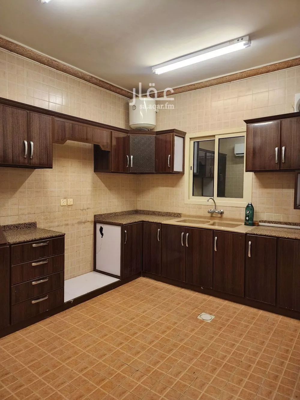 دور 4 غرف في العقيق 5