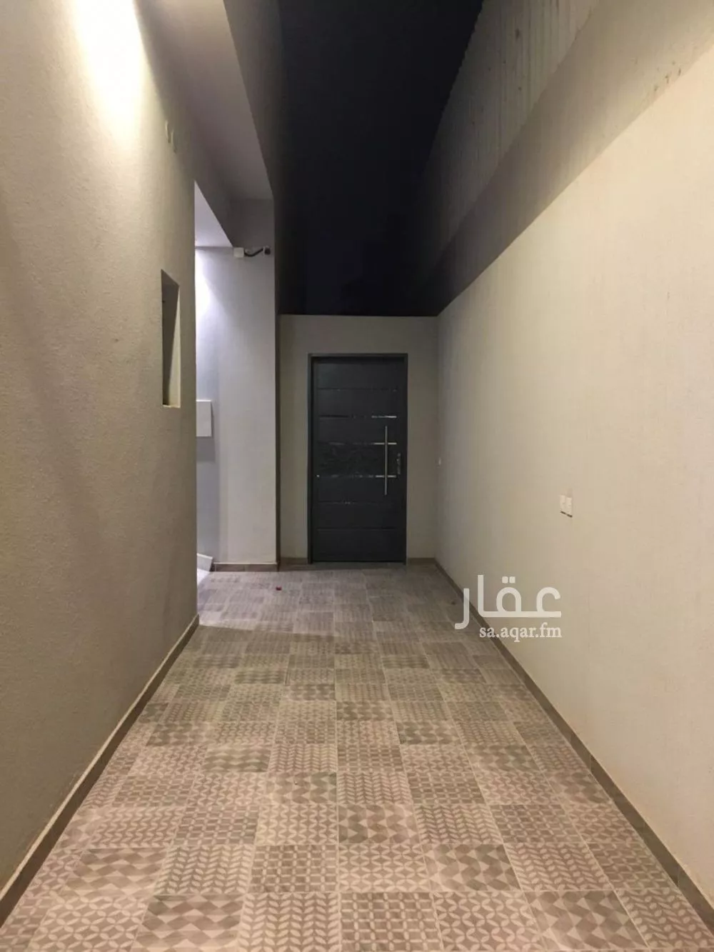 شقة 4 غرف في الملقا 1