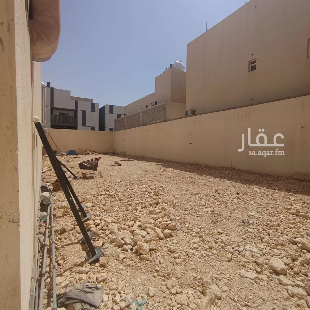 1050 sqm land in Al Narjis 1