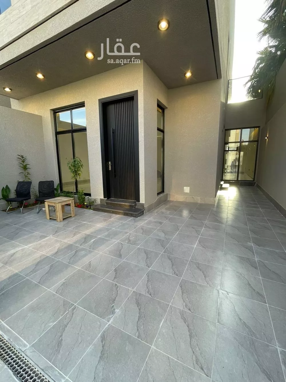 فيلا 6 غرف في النرجس 4