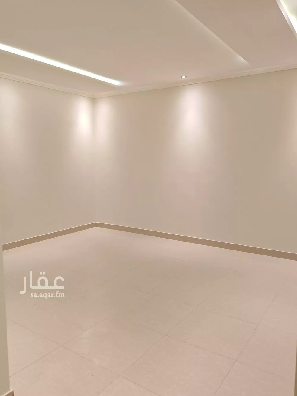 3 bedroom floor in Al Aridh 2