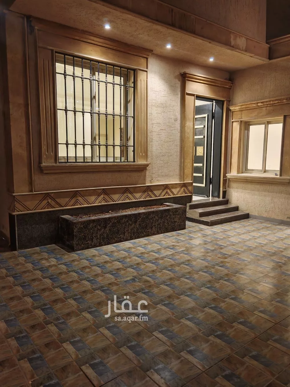 فيلا 6 غرف في النرجس 4