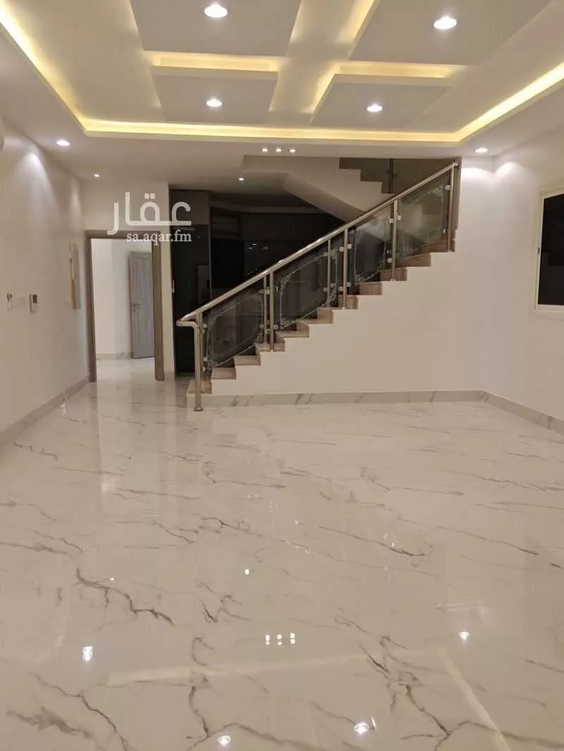 فيلا 10 غرف في العارض 3