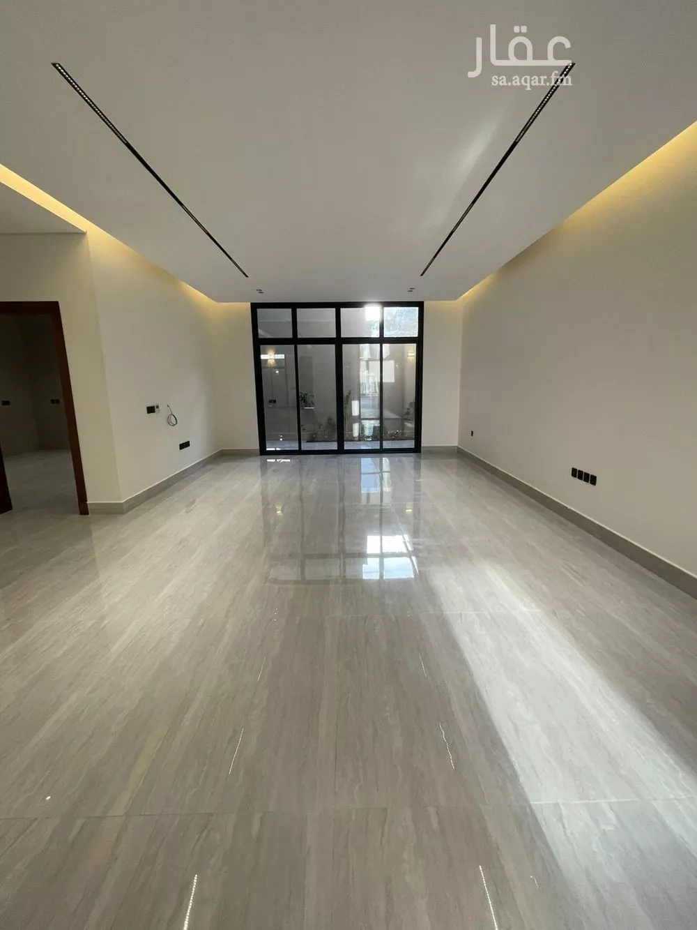 فيلا 6 غرف في النرجس 1