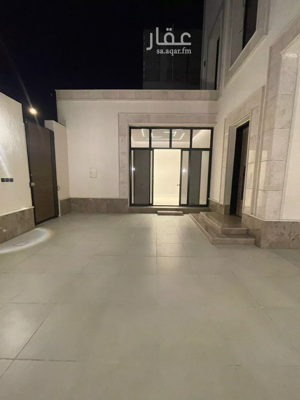 فيلا 5 غرف في النرجس 4