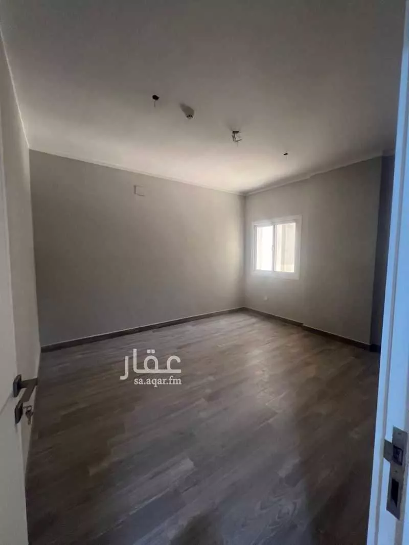 شقة 5 غرف في العزيزية 4