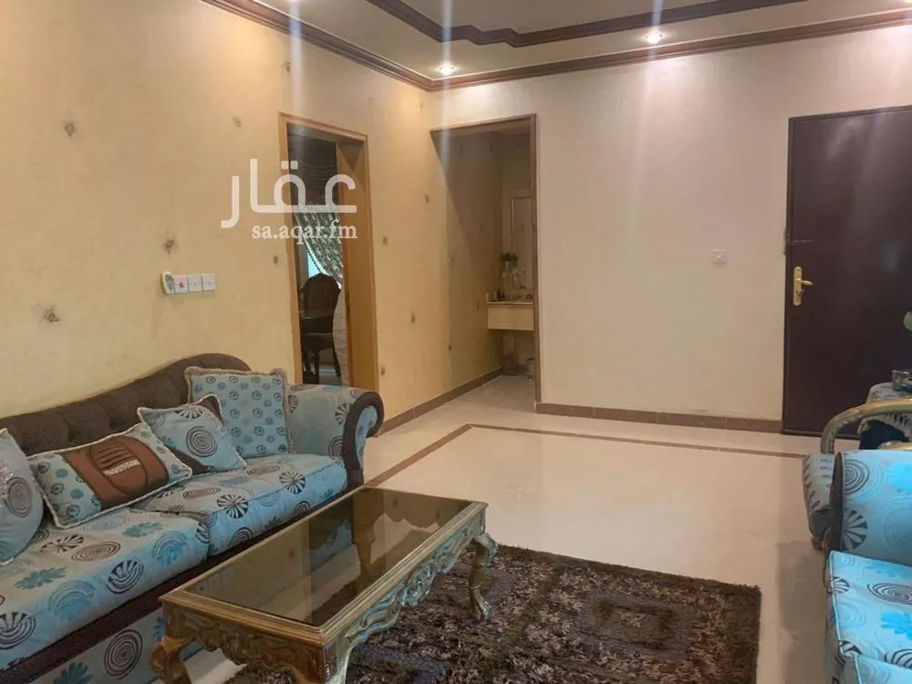 4 bedroom villa in King Abdul Aziz, Riyadh 4