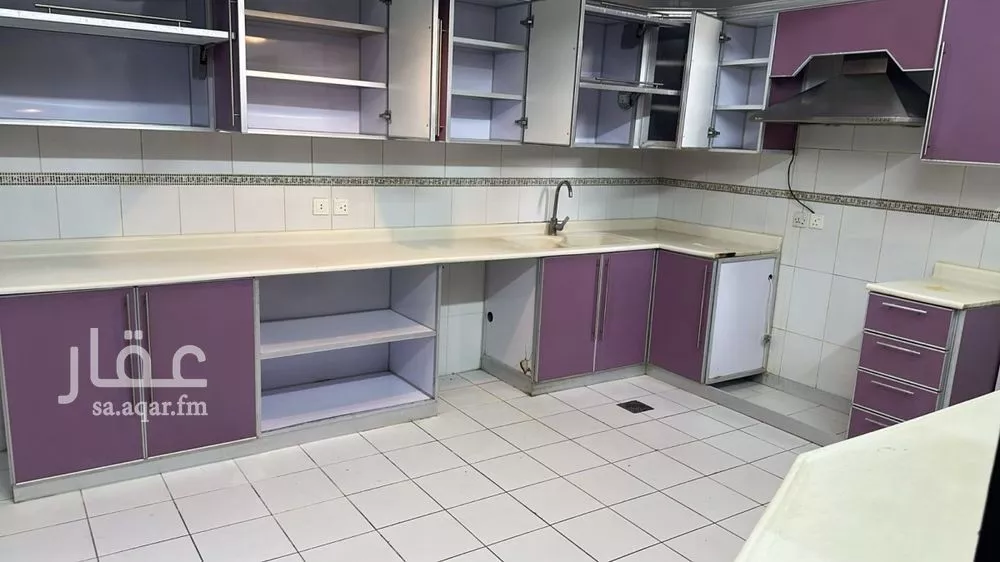 5 bedroom villa in Al Fakhriyah 3