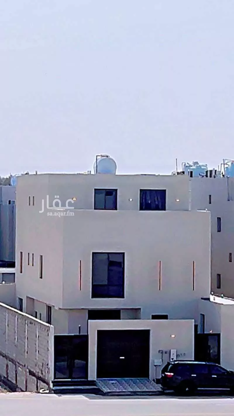 فيلا 6 غرف في العقيق 1