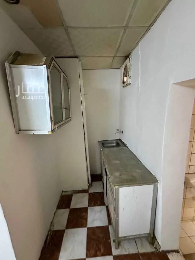 2 bedroom building in Al Rehab, Jeddah 4