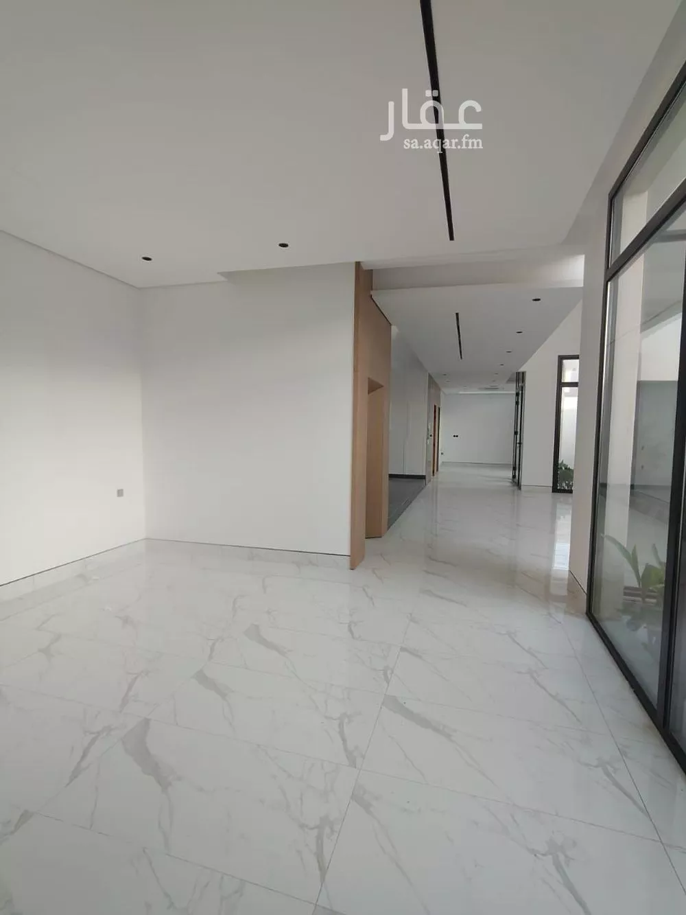 فيلا 5 غرف في النرجس 4