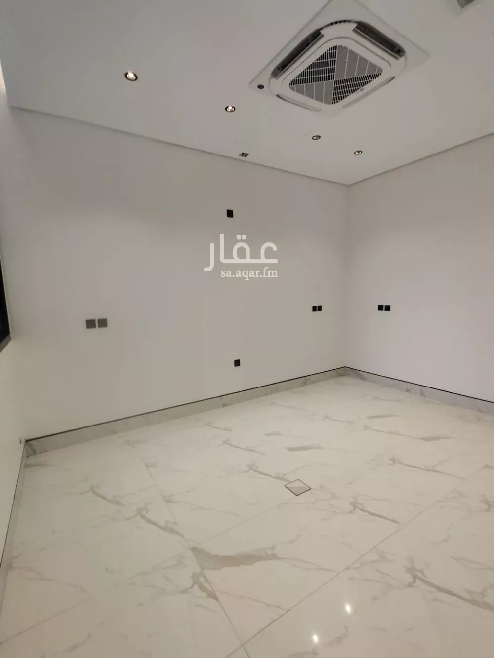 فيلا 4 غرف في النرجس 5