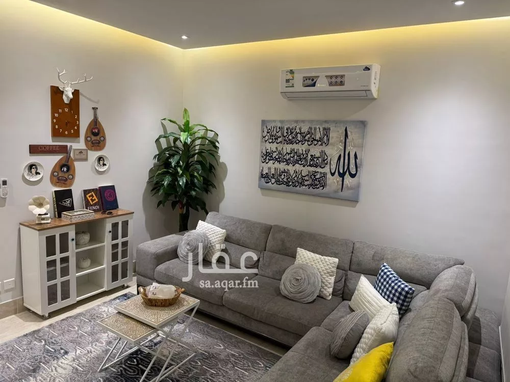 3 bedroom apartment in Al Yasmin 4
