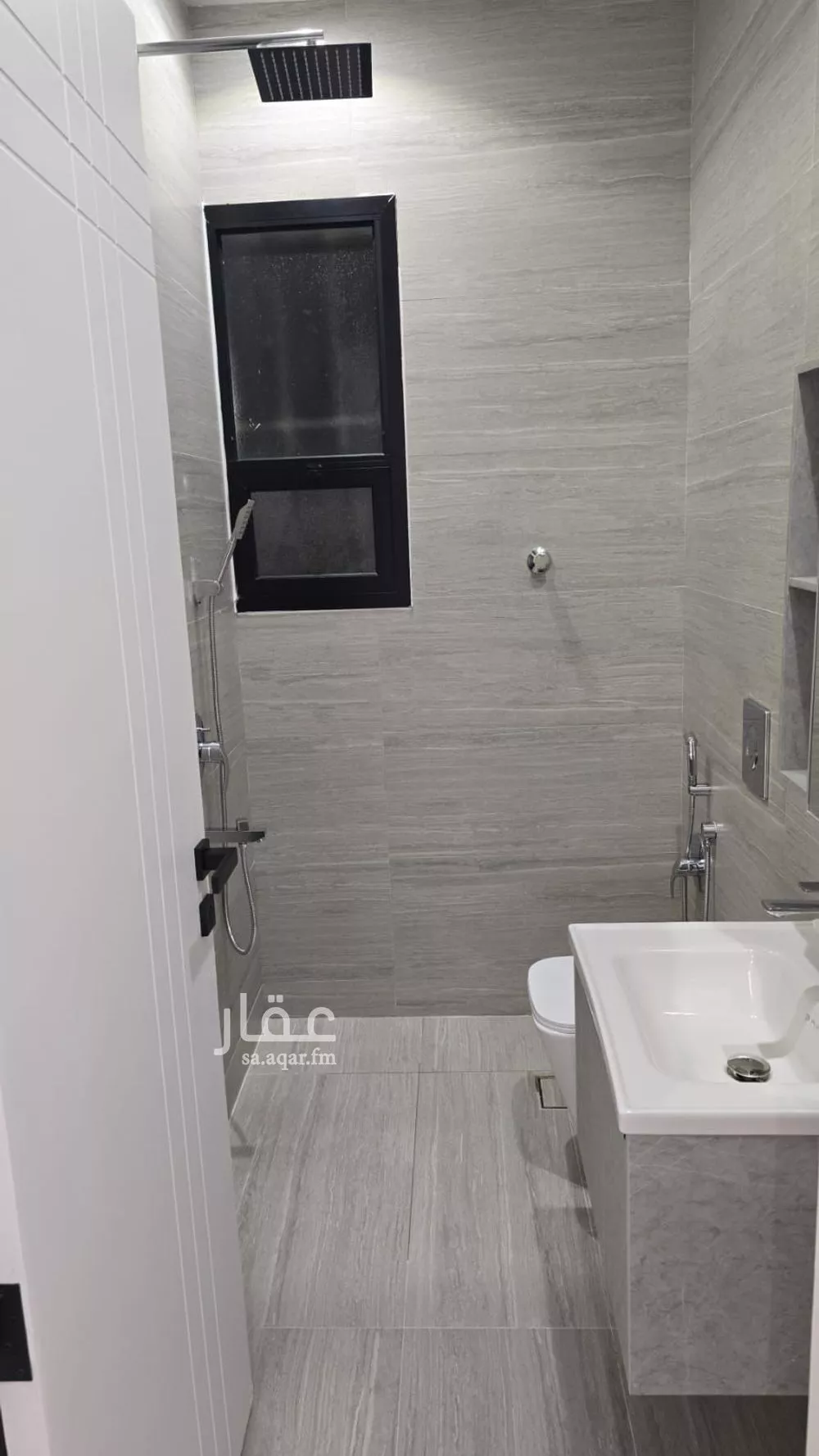 6 bedroom villa in Al Yarmouk 2