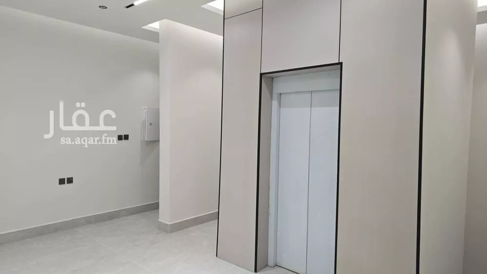 6 bedroom villa in Al Yarmouk 3