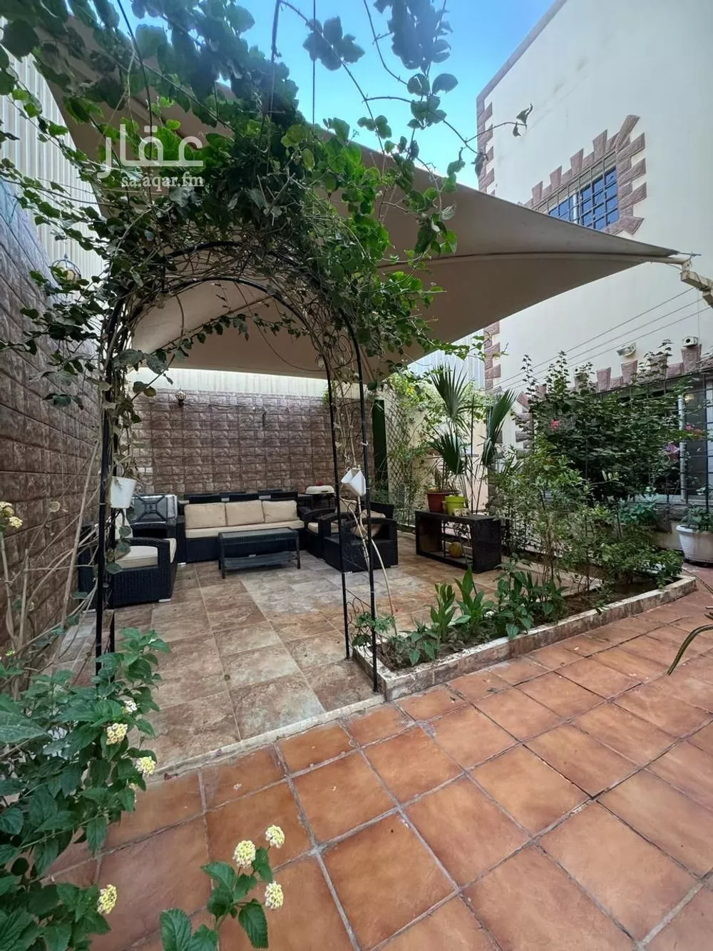 فيلا 7 غرف في الخليج 3