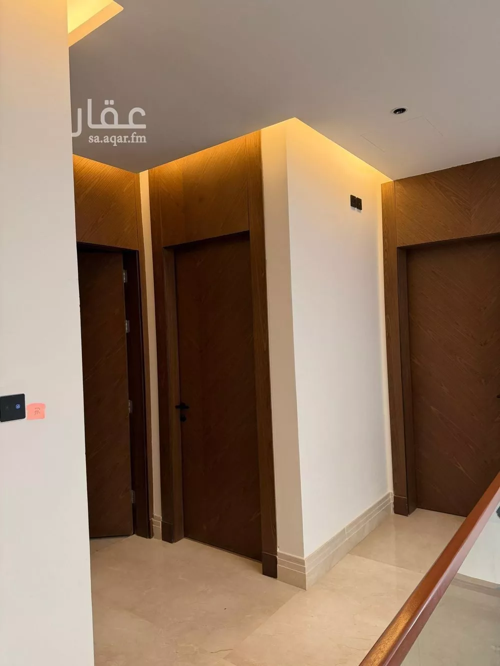 فيلا 5 غرف في النرجس 4