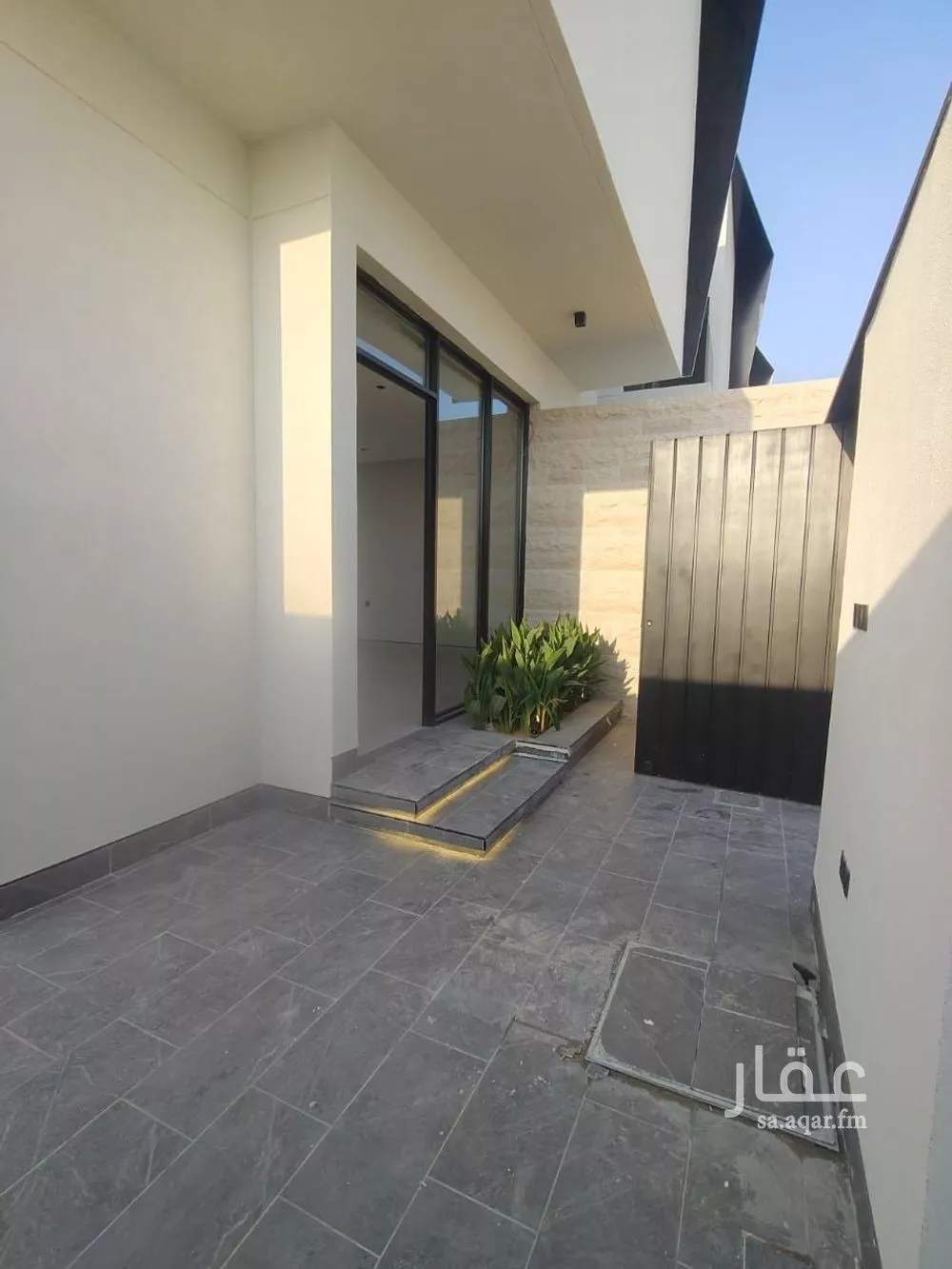 فيلا 4 غرف في النرجس 3