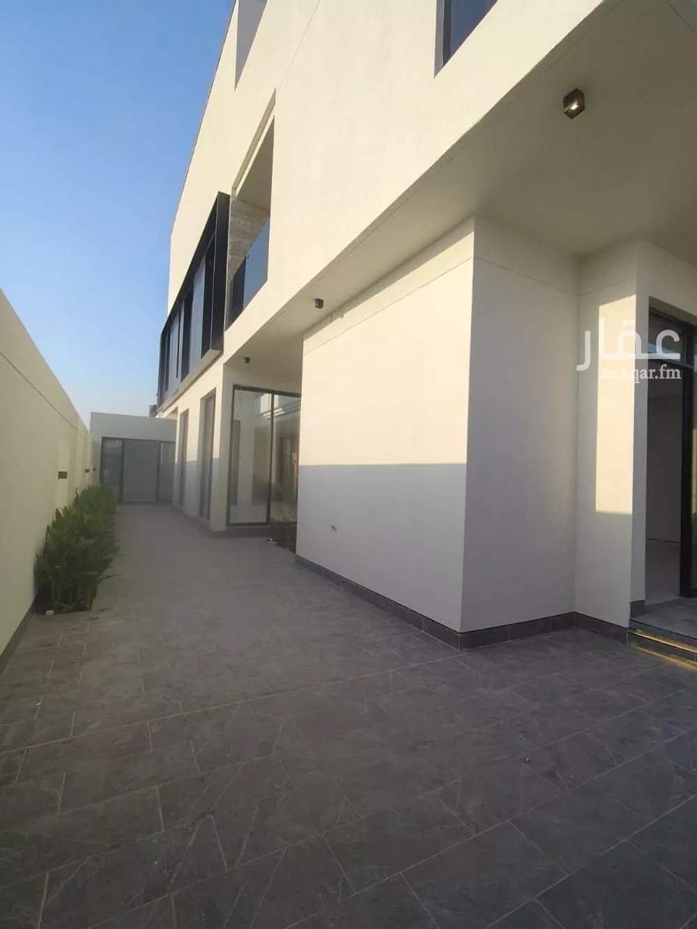 فيلا 4 غرف في النرجس 2