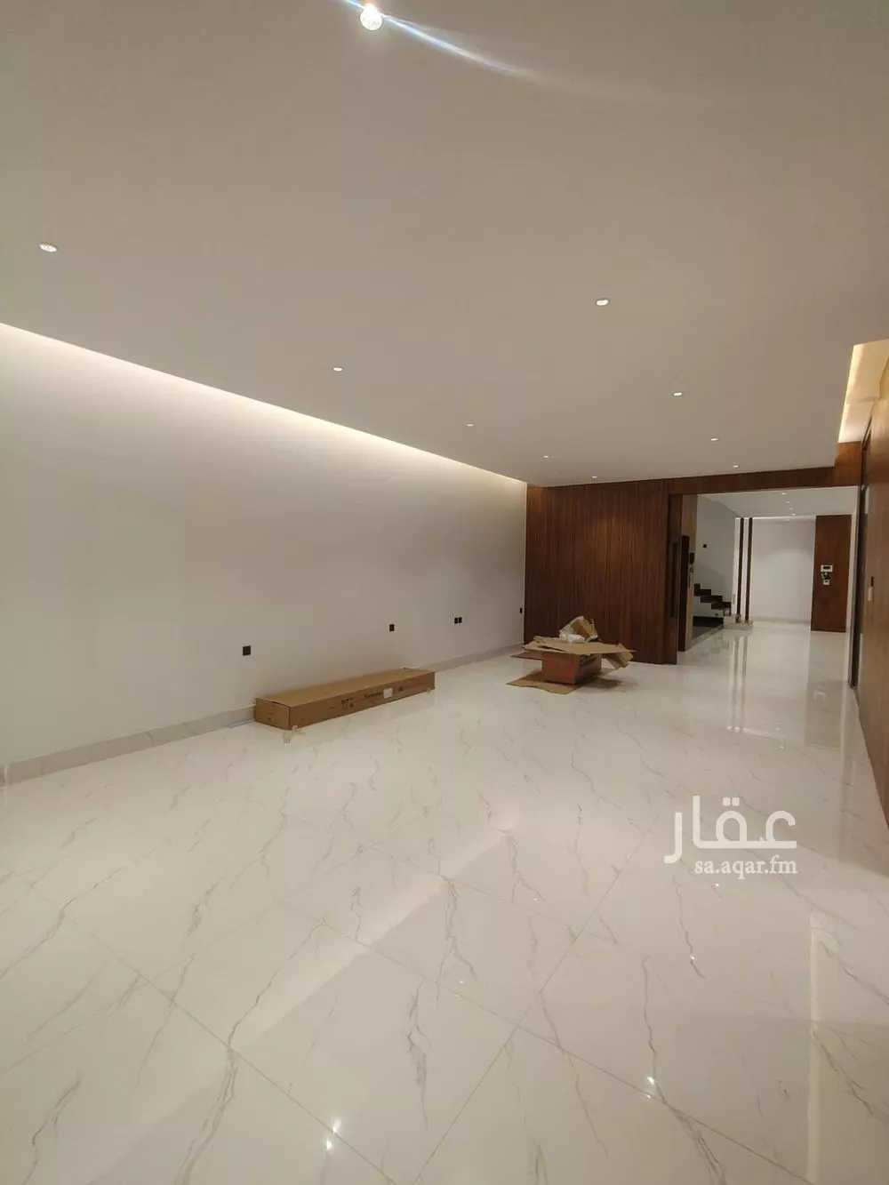 فيلا 6 غرف في النرجس 4