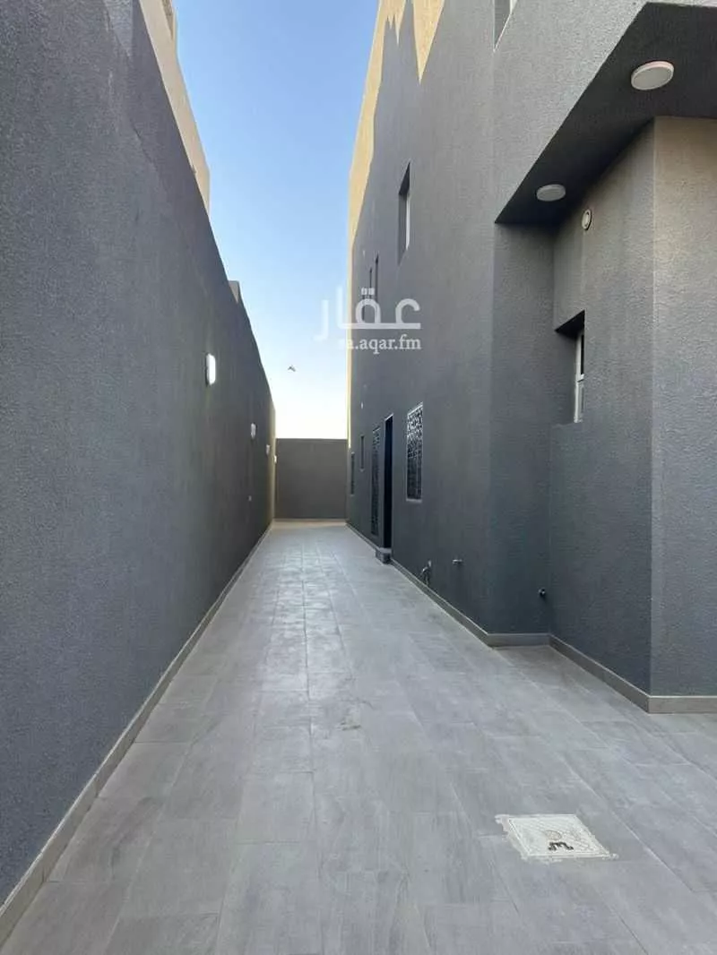 شقة 11 غرف في العارض 3