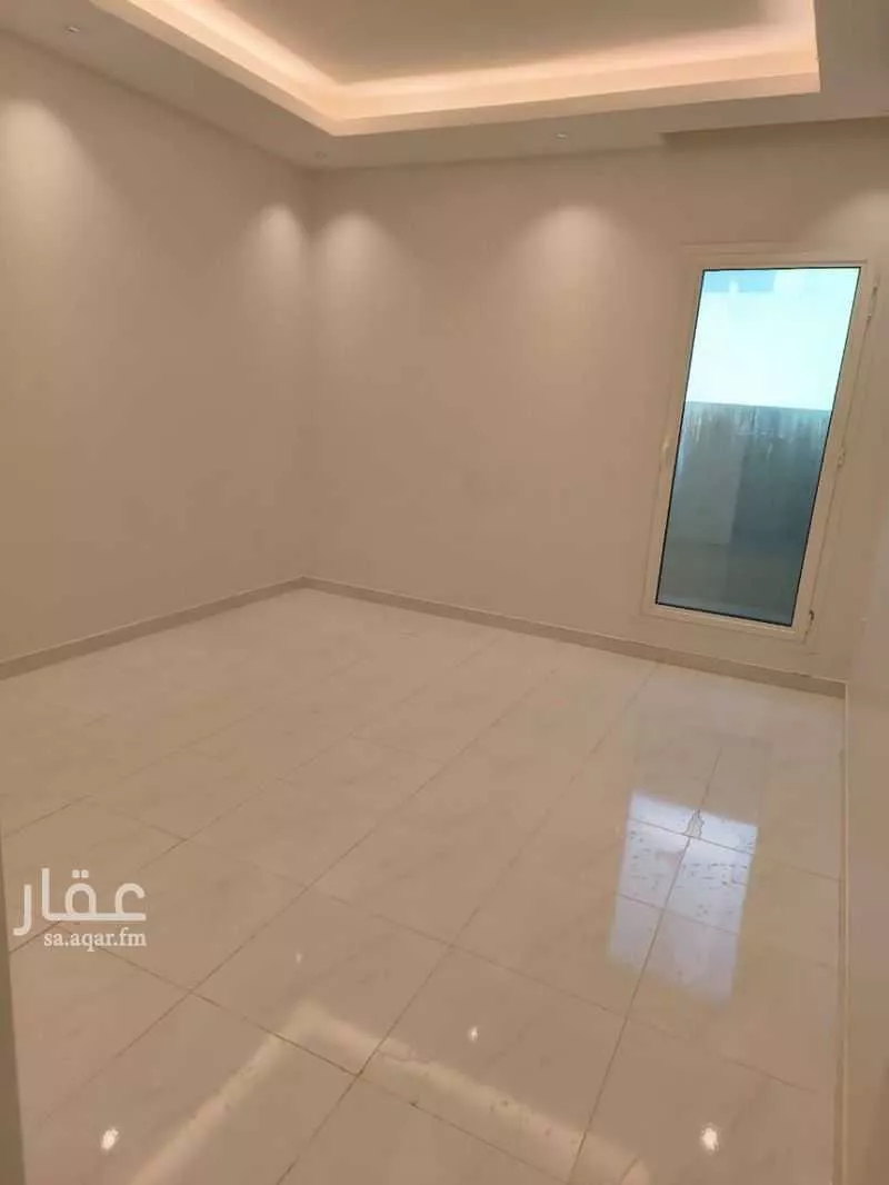 شقة 3 غرف في الملقا 4