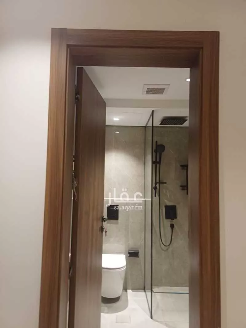 فيلا 4 غرف في العارض 5