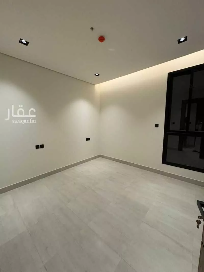 شقة 4 غرف في العارض 4