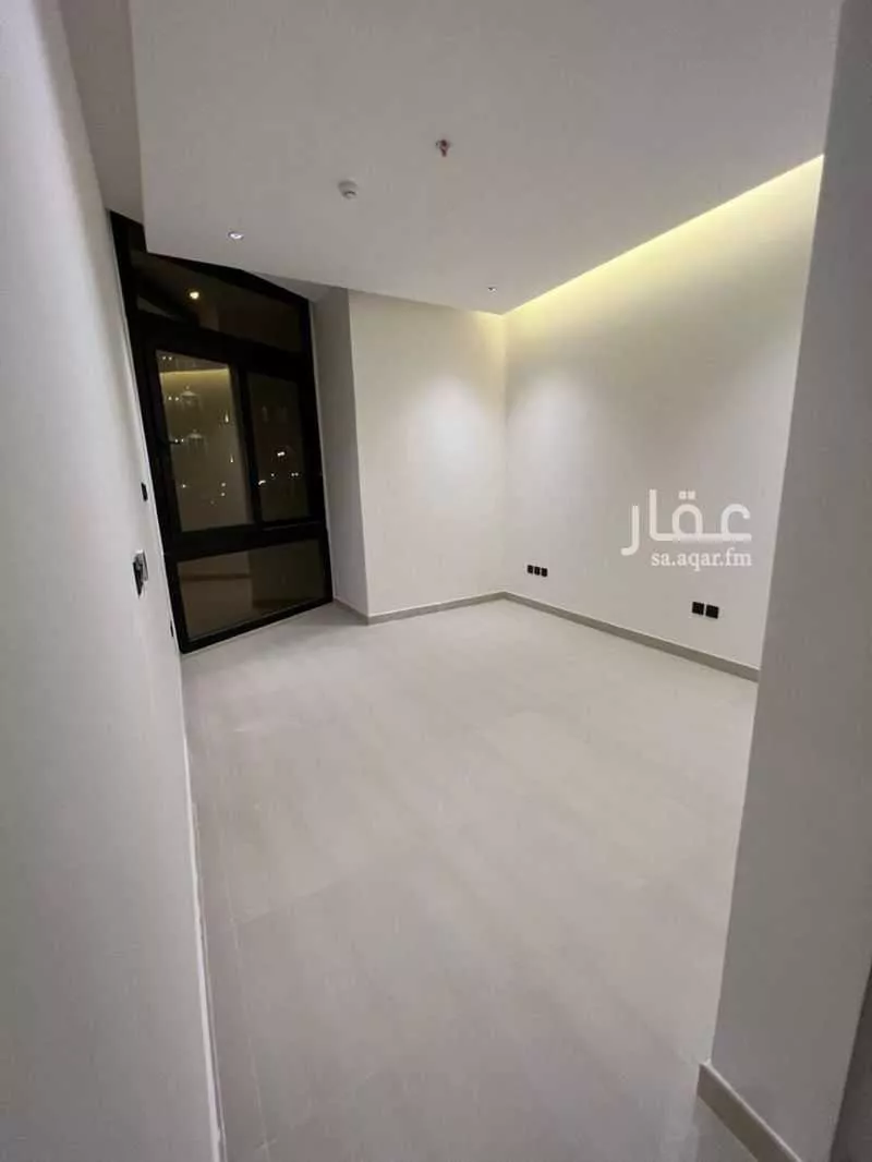 شقة 3 غرف في الملقا 5