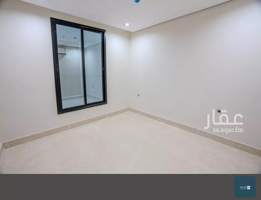 5 bedroom apartment in Al Hamra, Eastern Province 10
