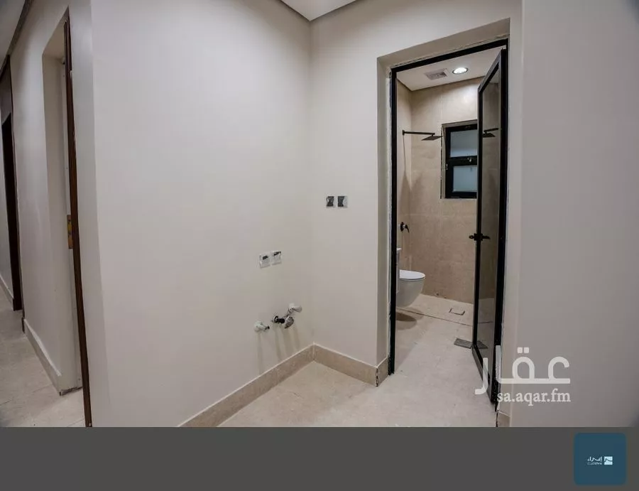 5 bedroom apartment in Al Hamra, Eastern Province 10