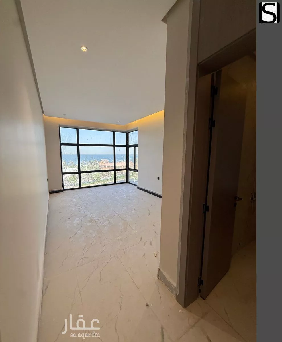 شقة 5 غرف في الشاطئ الغربي 1