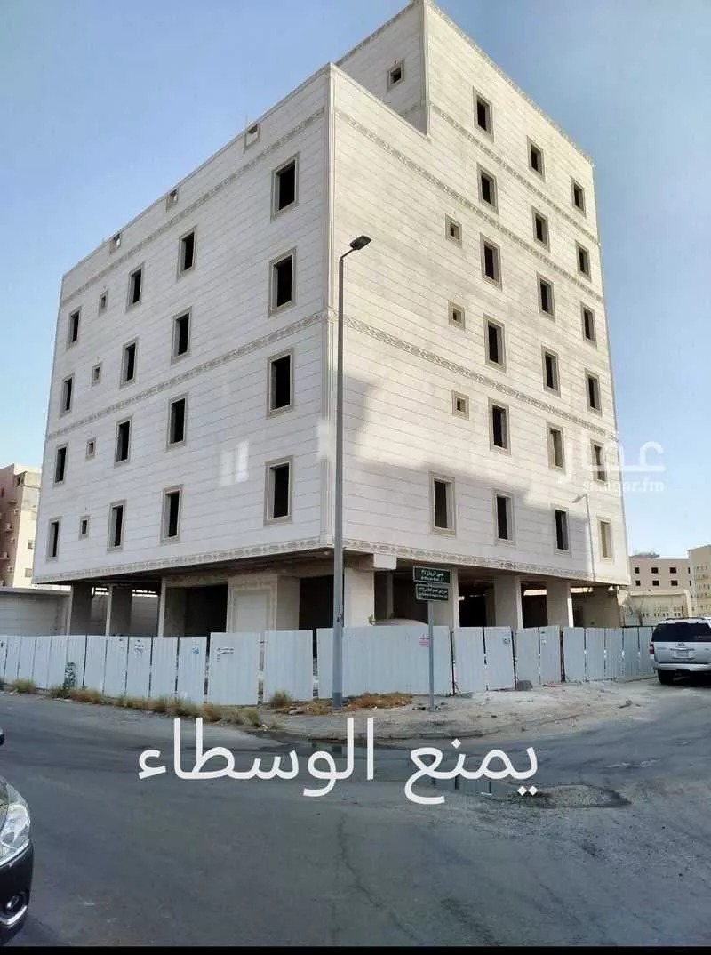 595 sqm building in Ar Rayan 1